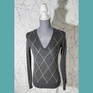 Club Monaco Gray Diamond Print 100% Merino Wool V-Neck Sweater